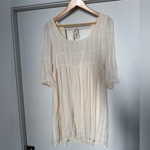 American Eagle Ivory Blouse